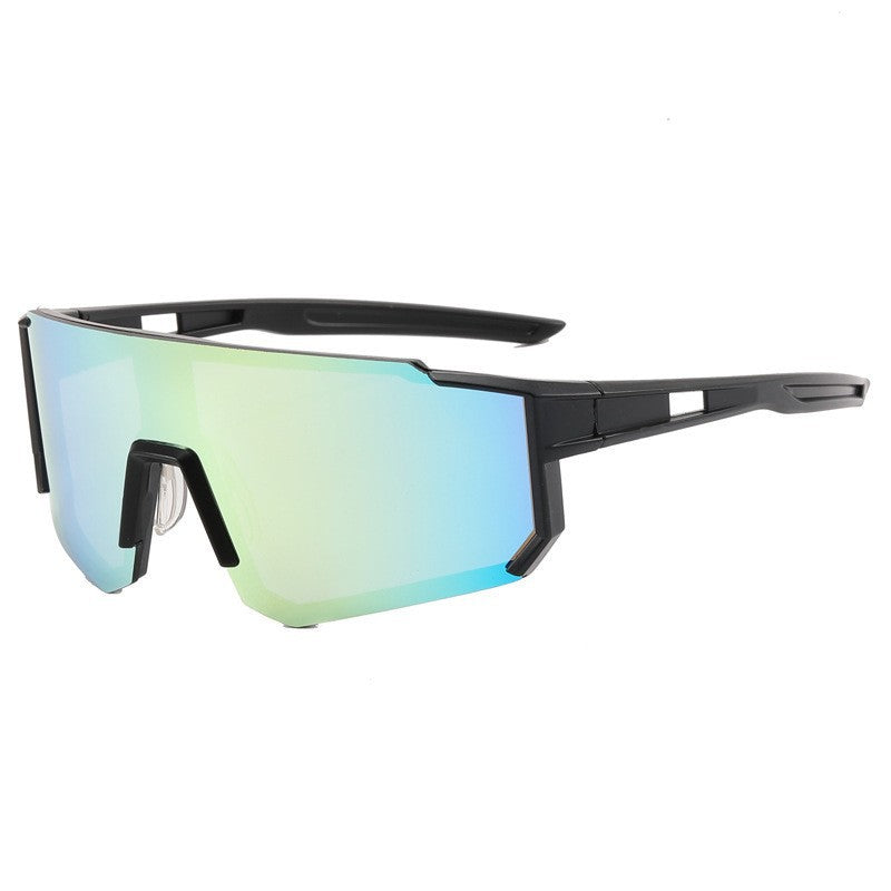 Dame Sporty solbrille med bred UV-beskyttelse og moderne design Skanto