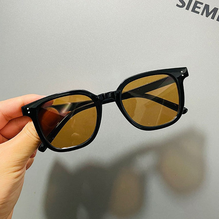 Damer Cat-Eye solbriller med moderne ramme og UV-beskyttelse Skanto