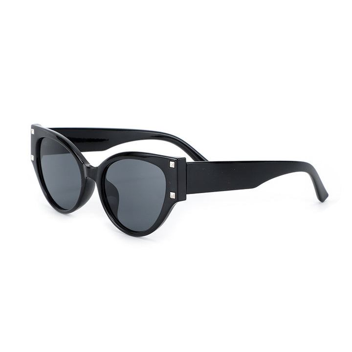 Dame trendy Cat-Eye solbriller med glamorøse aksenter Skanto