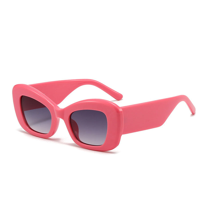 Dame Moderne oversized solbriller i moderne design Skanto