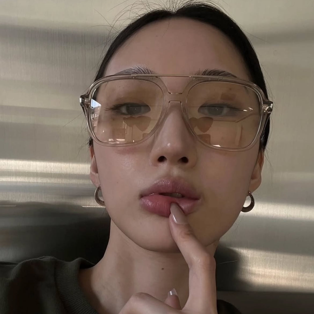 Dame kvadratisk solbrille med beskyttende UV-filter og elegant ramme Skanto