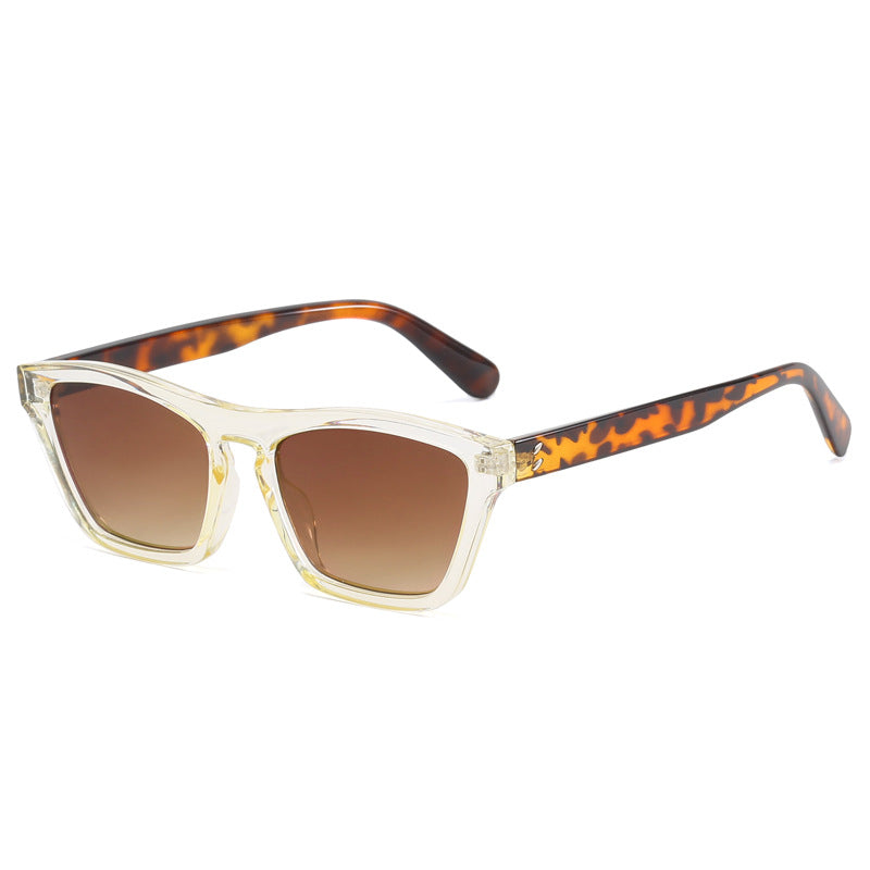 Dame chic solbriller i trendy geometrisk design Skanto
