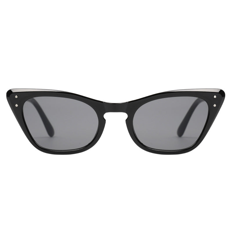 Dame cat-eye-solbriller med UV-beskyttelse og elegant design Skanto