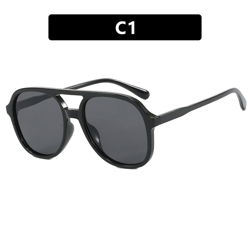 Dame solbrille med elegant skilpaddemønster og UV-beskyttelse Skanto
