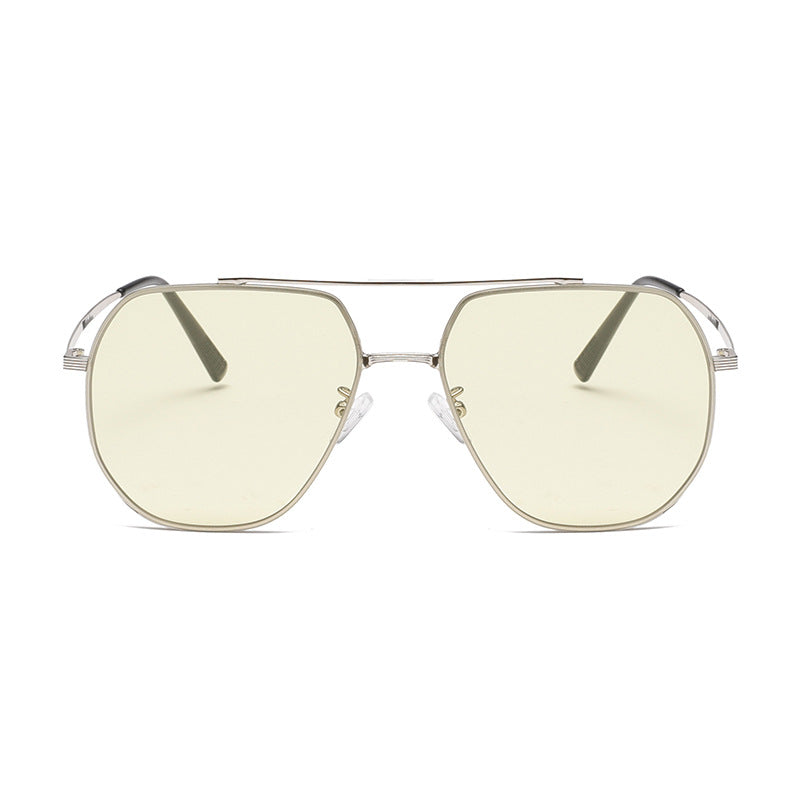 Kvinnenes fashionable solbriller Skanto
