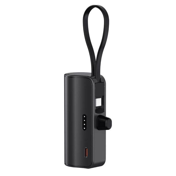 Bærbar powerbank med integrert ladekabel og kompakt design Skanto