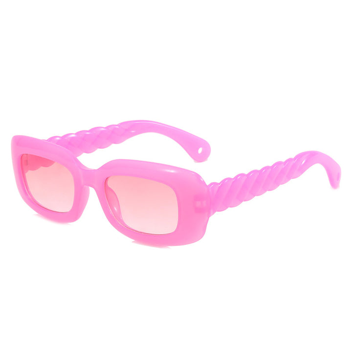 Dame moteriktig firkantet solbrille med unikt vridd stangdesign Skanto