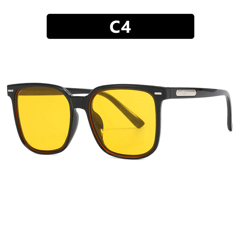 Women's square sunglasses with robust frame and polarized lens Skanto