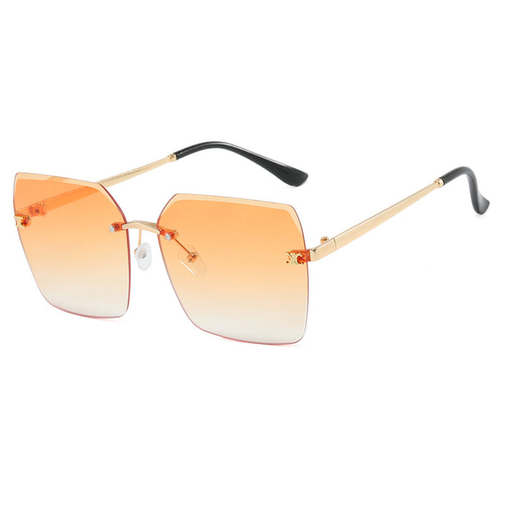 Women's square sunglasses with modern design and filigree metal frame Skanto