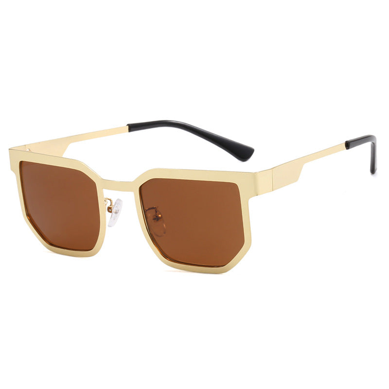 Women's modern sunglasses in trendy rectangular design with slim metal alloy. Skanto