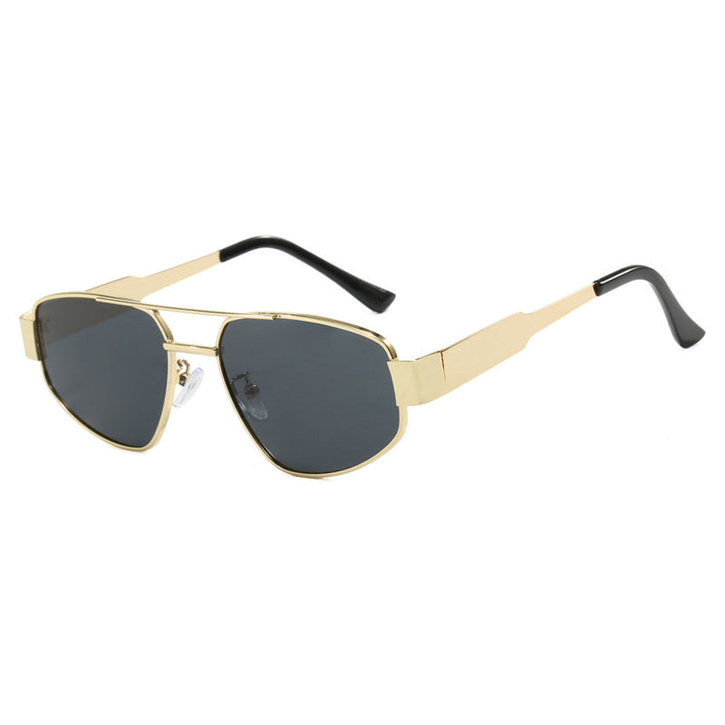 Women's Stylish Oversized Sunglasses Skanto