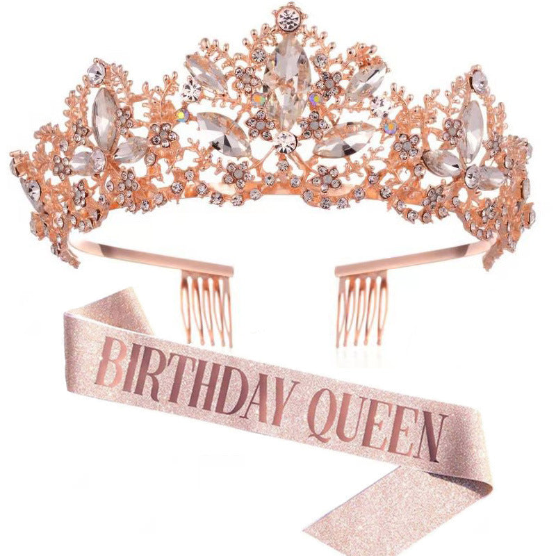 Damer Glitrende Tiara med "Birthday Queen"-särpe Skanto