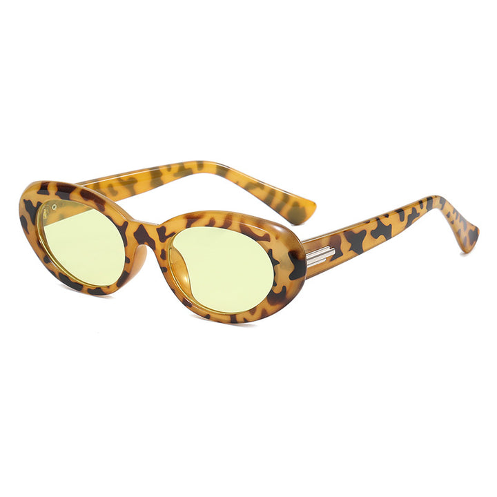 Dame elegant ovalformet solbrille med høykvalitets glass Skanto