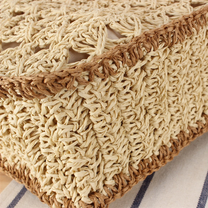 Handbag Made of Hand-Woven Natural Material with Appealing Fringe Detail Skanto
