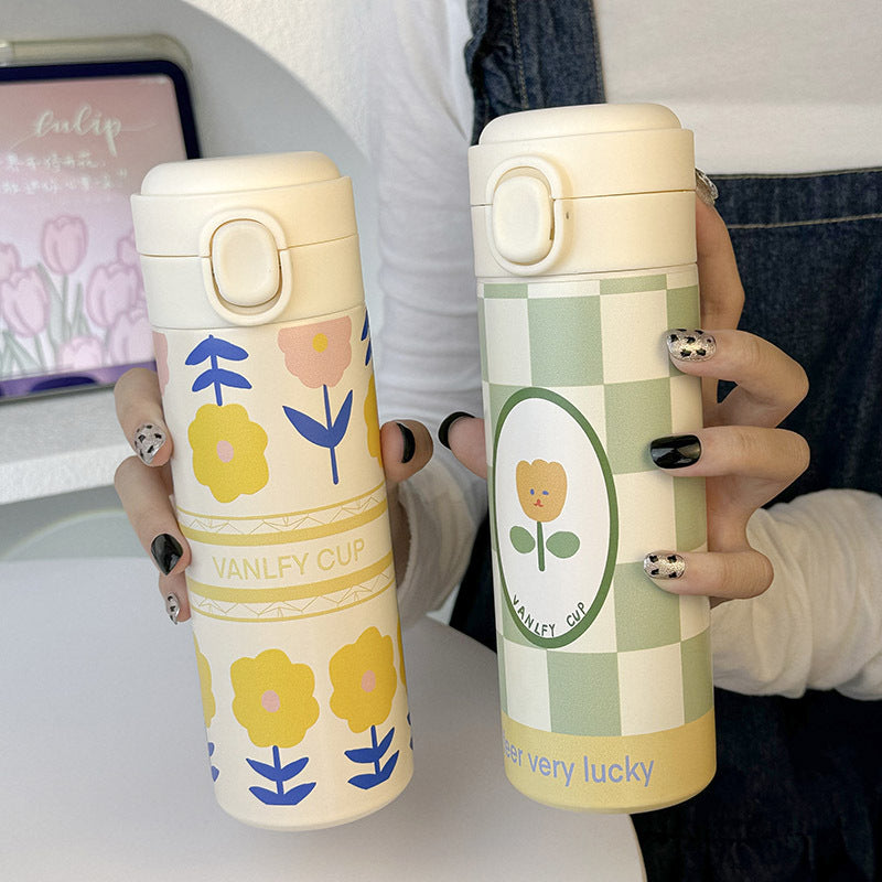 Dame isolert drikkeflaske med elegant blomsterdesign Skanto