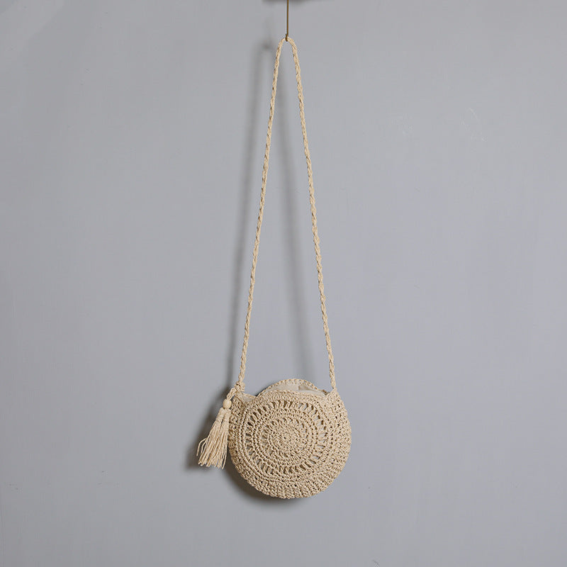 Rundveske laget av naturlig jute med trendy frynse-detalj Skanto