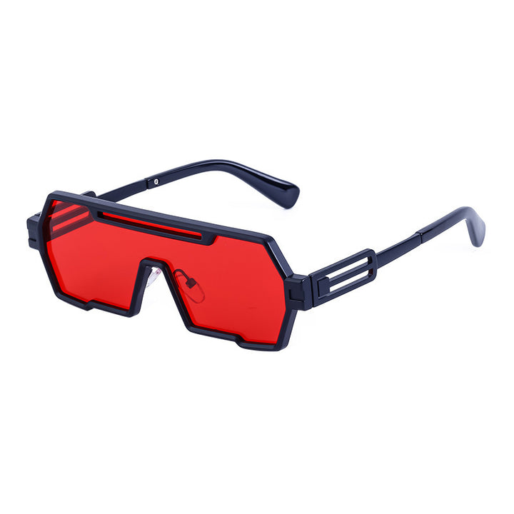 Dame motorisert solbrille i futuristisk design med bred ramme Skanto