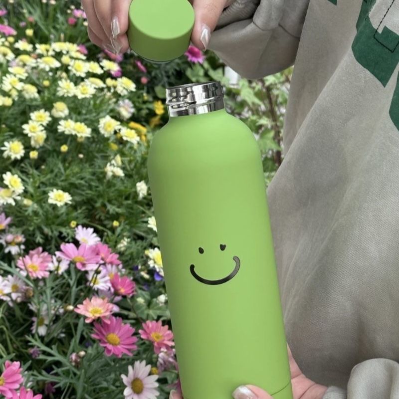 Dame Isolert drikkeflaske med moderne Smiley-design Skanto