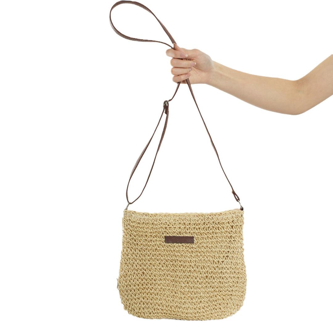 Håndlaget rattan crossbody veske Skanto