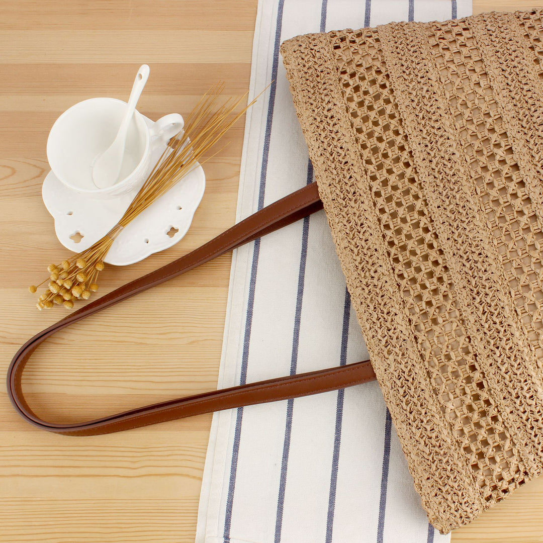 Straw Basket Bag with Elegant Construction Skanto