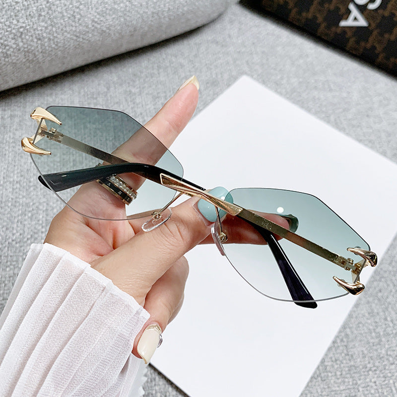 Dame geometrisk oversized solbrille Skanto