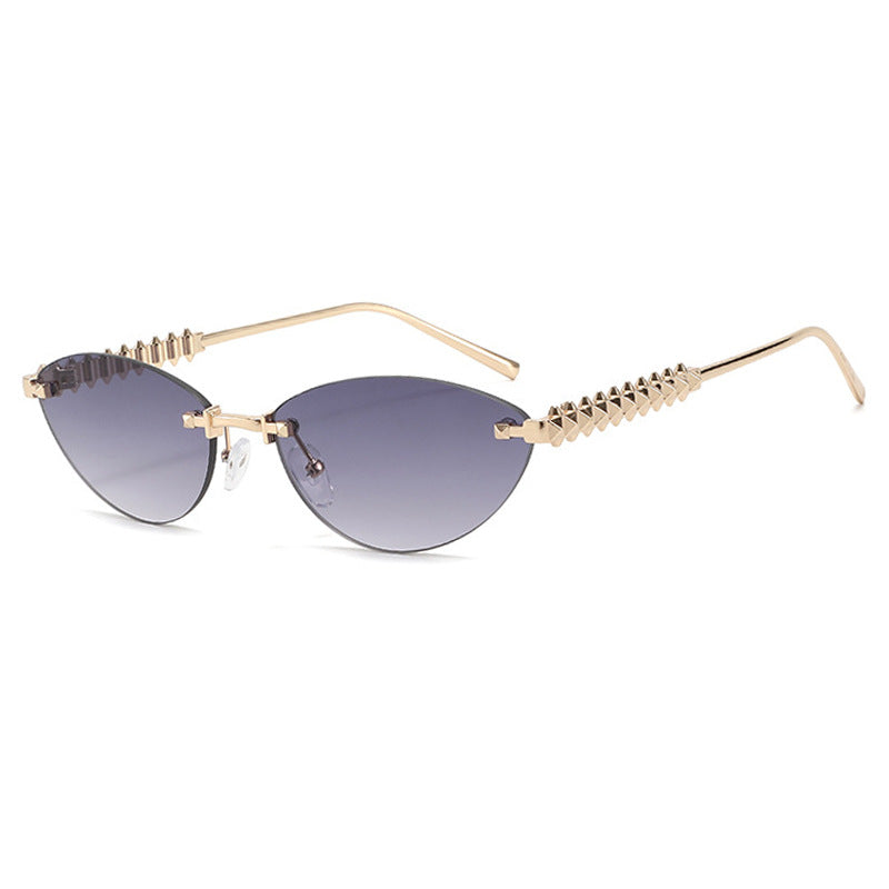 Women's sunglasses in modern, geometric design with stylish metal frame and UV protection Skanto