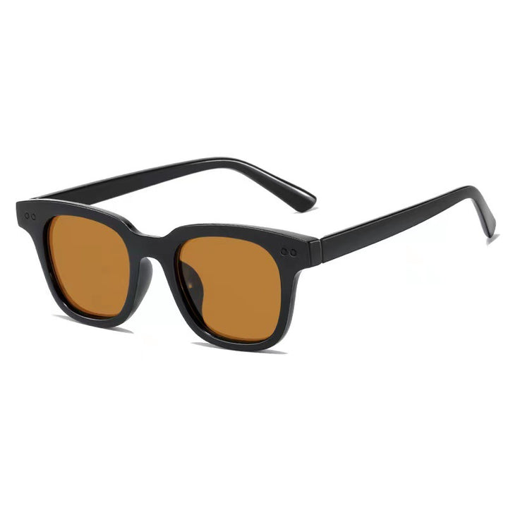 Dame moteriktig retro-solbrille med robust plastramme Skanto