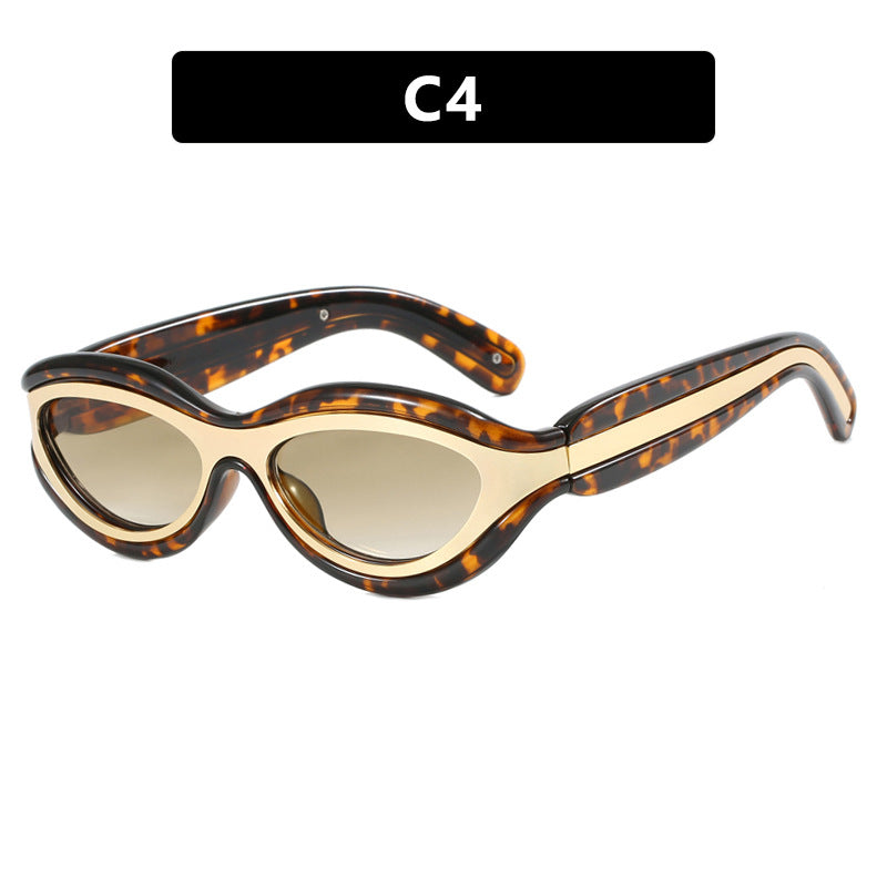 Women's stylish sunglasses with a modern twist Skanto