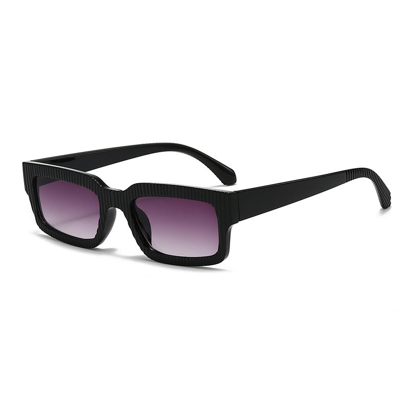 Dame moteriktig solbrille med geometrisk ramme Skanto