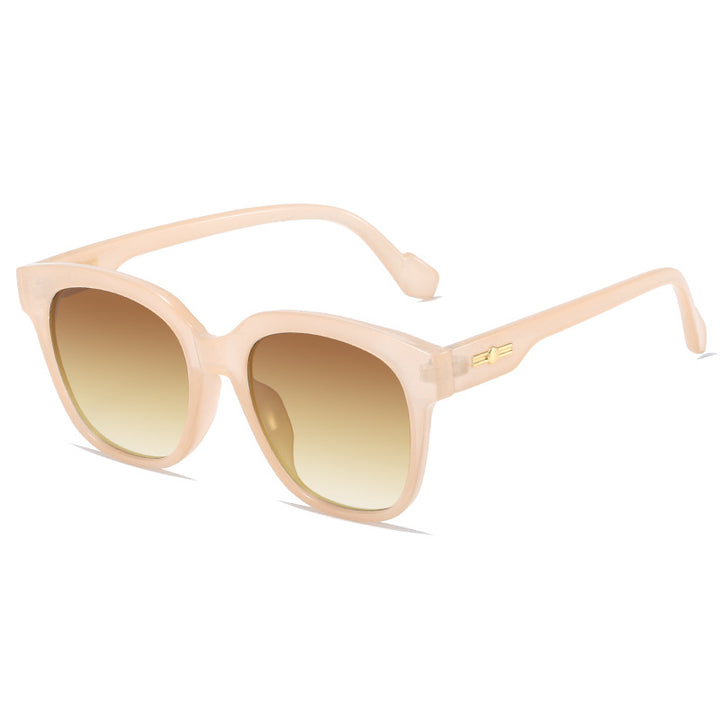 Damer klassisk solbrille med moderne oversized ramme Skanto