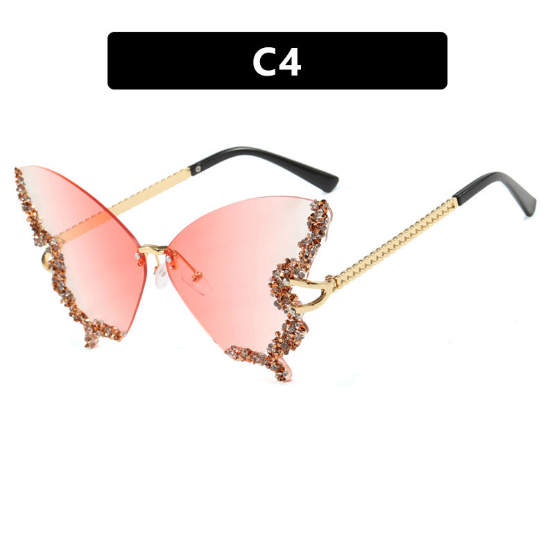 Women's large cat-eye sunglasses with sparkling rhinestone decoration and elegant frame Skanto