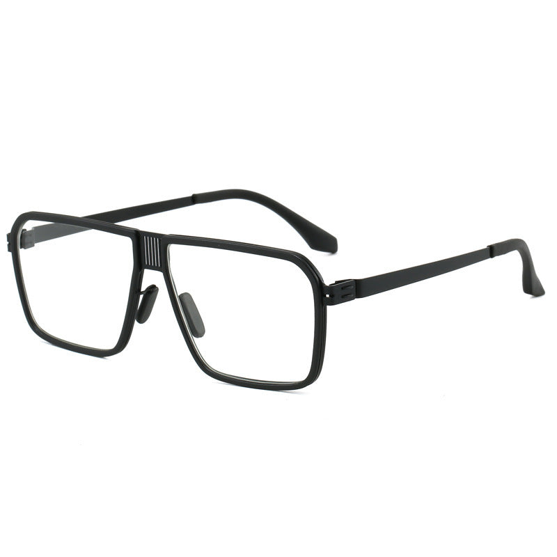 Dame moteriktig solbrille i moderne, firkantet design Skanto