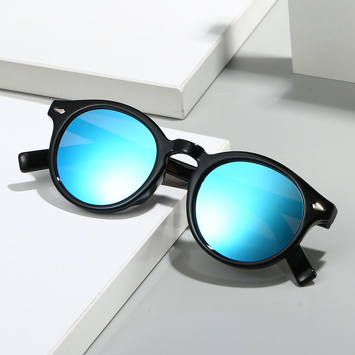 Dame trendy solbriller med transparent ramme og gule glass Skanto