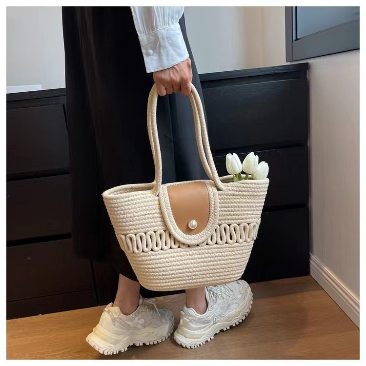 Handmade basket bag with elegant leather details Skanto