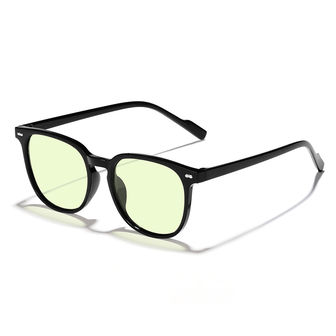 Dame fashionable solbriller med transparent ramme og høy kvalitet linser Skanto