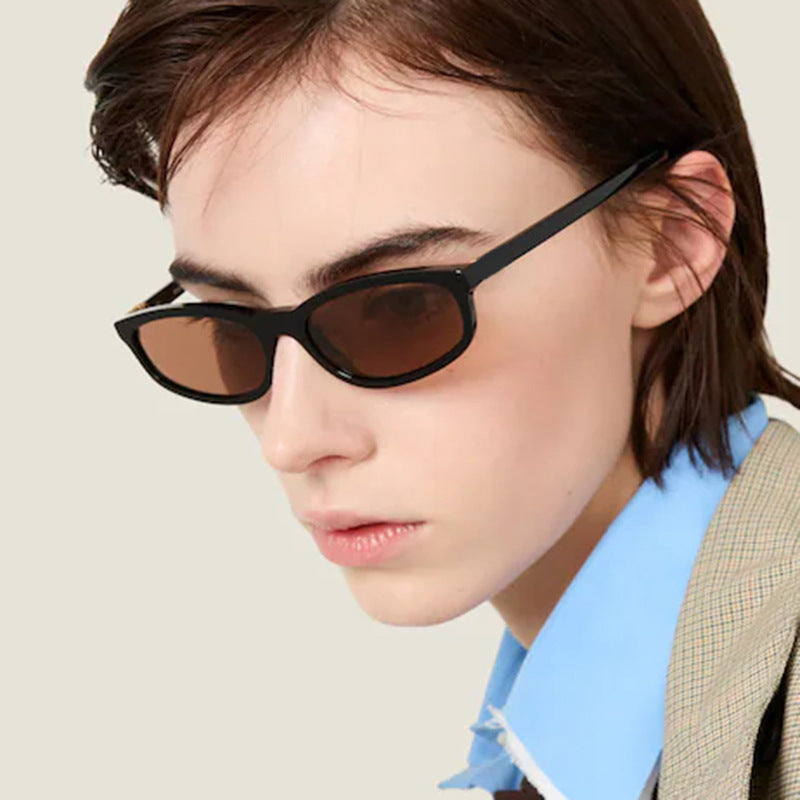 Women's fashionable sunglasses with elegant design Skanto