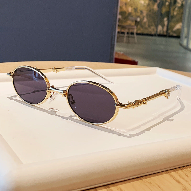 Women's fashion glasses with elegant metal frame and lightly tinted lenses Skanto