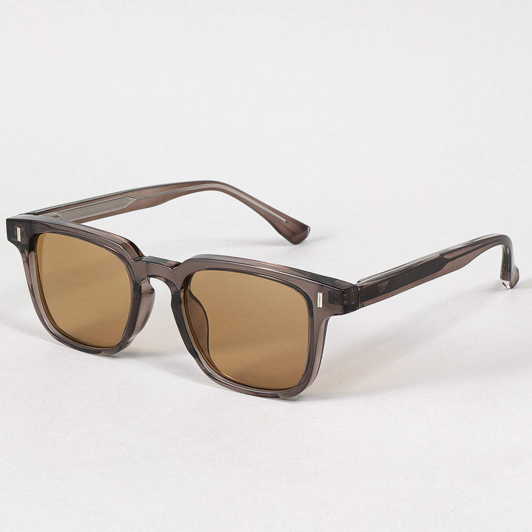 Dame solbrille i moderne statementstil med forsterket ramme Skanto