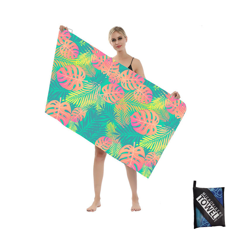 Strandhåndkle med kunstnerisk mandala-design Skanto