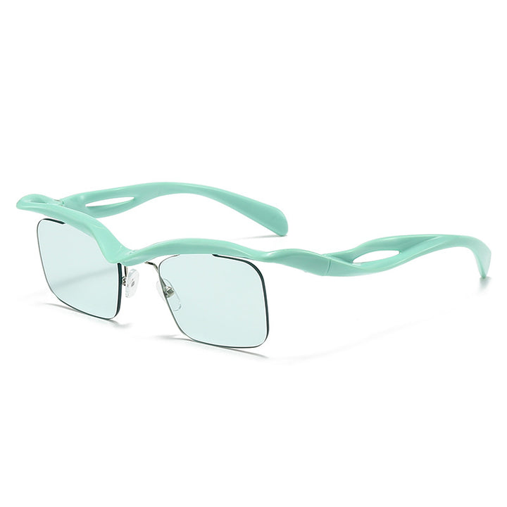 Dame moteriktig solbrille med innovativ ramme Skanto
