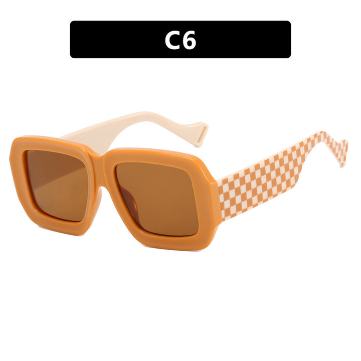 Women's fashion sunglasses with square design and stylish pattern Skanto