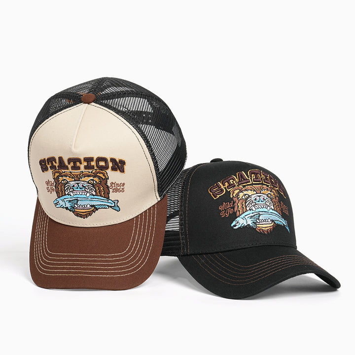 Dame Trucker Caps med stort broderimotiv Skanto