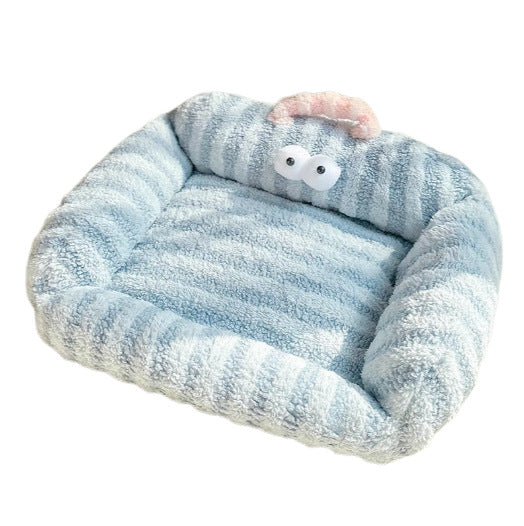 Plush tegneserieinspirert hundeseng