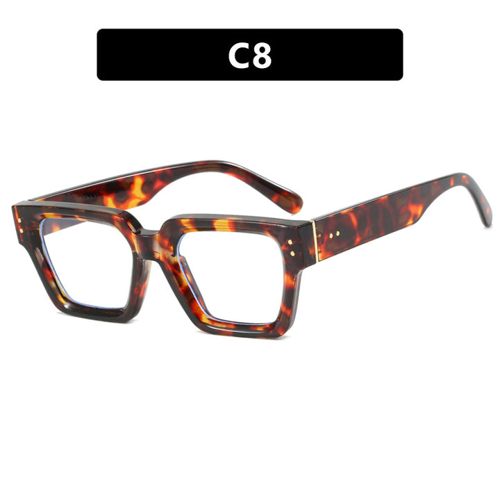 Women's Fashionable Sunglasses in Elegant Oversized Design Skanto