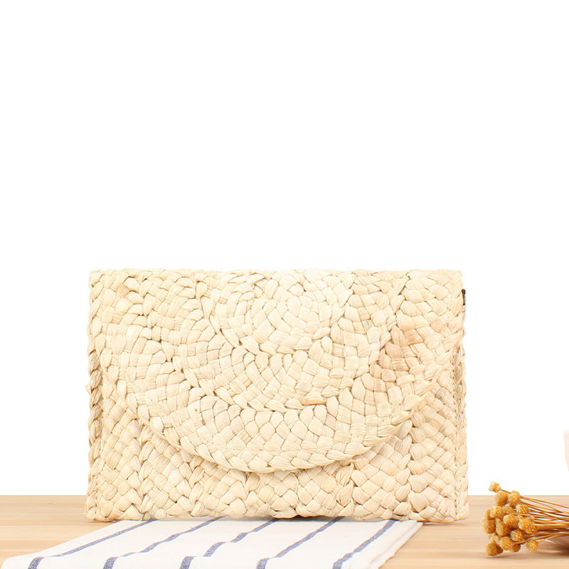 Handwoven Basket Clutch Skanto