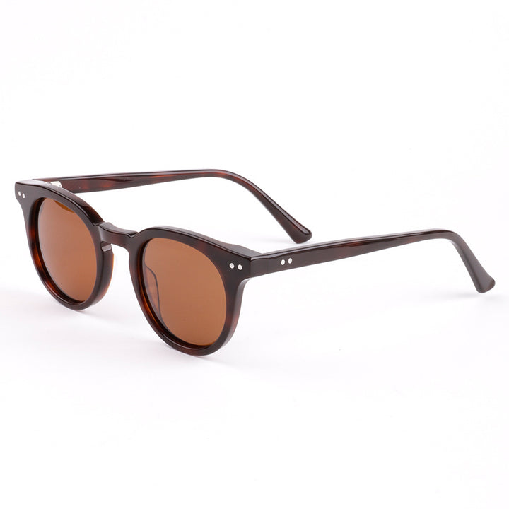 Dame solbriller i elegant retro-stil med polarisert glass Skanto