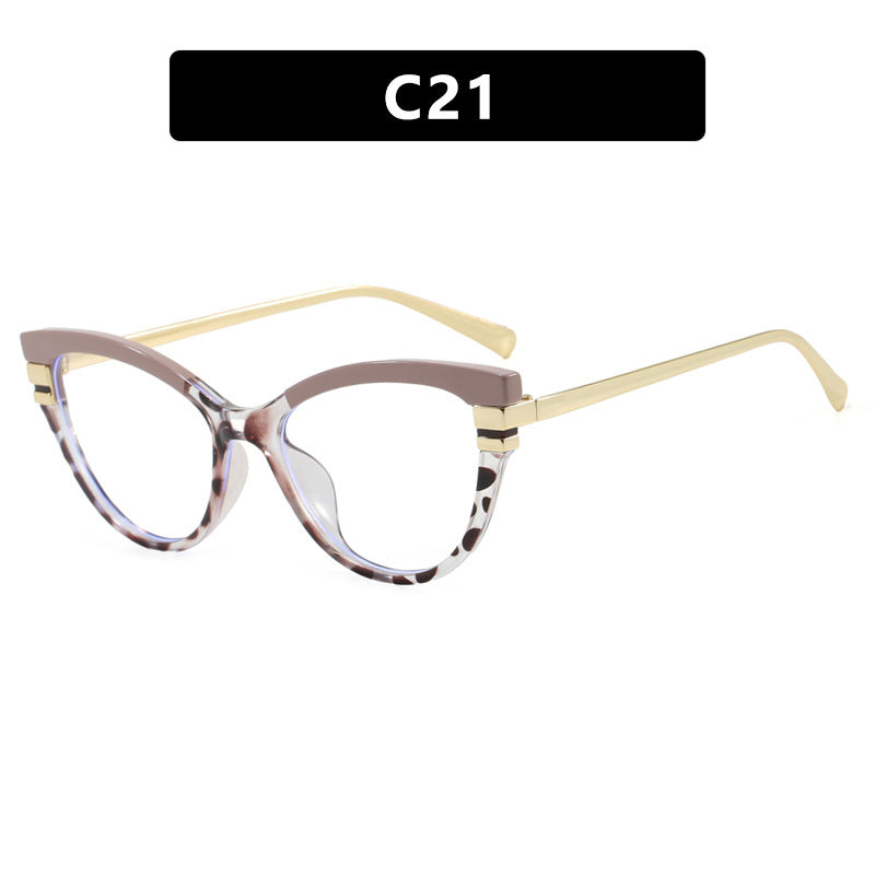 Women's Cat-Eye Sunglasses with Elegant Plastic Frame and Gold Accents Skanto