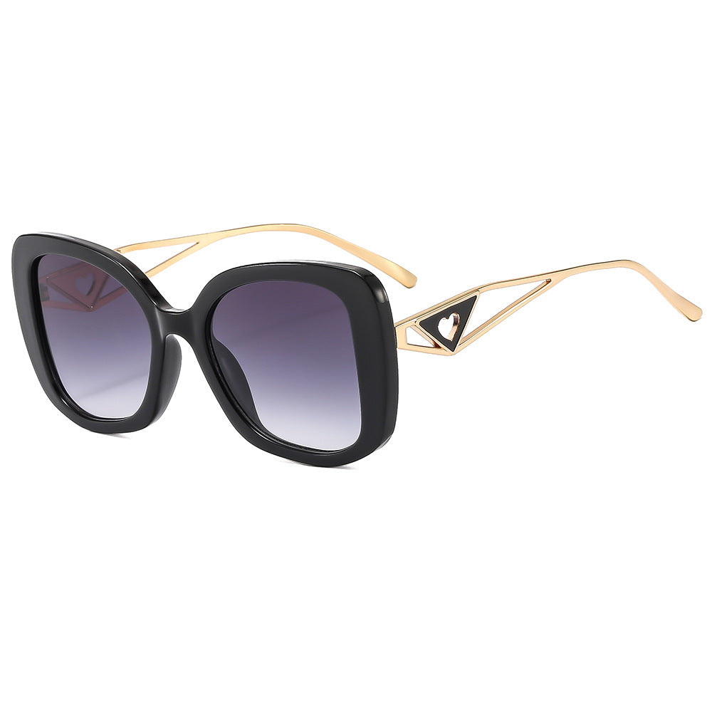 Women's fashion oversized sunglasses with luxurious heart detail Skanto