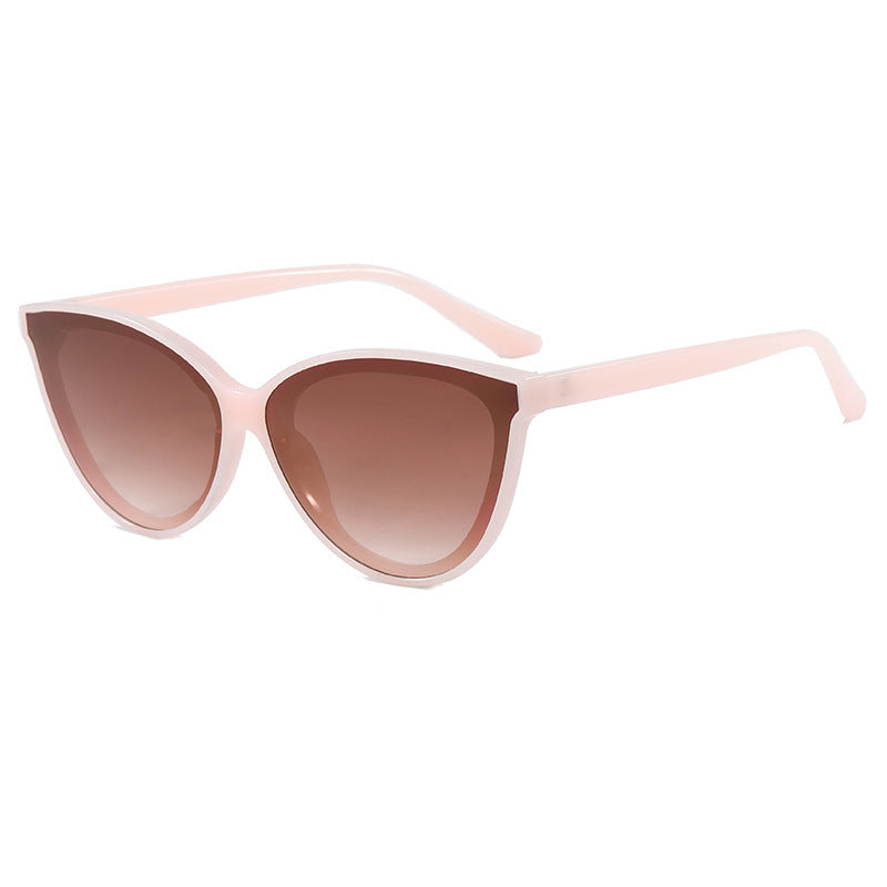 Dame moter Cat-Eye solbriller med gradientlinser Skanto
