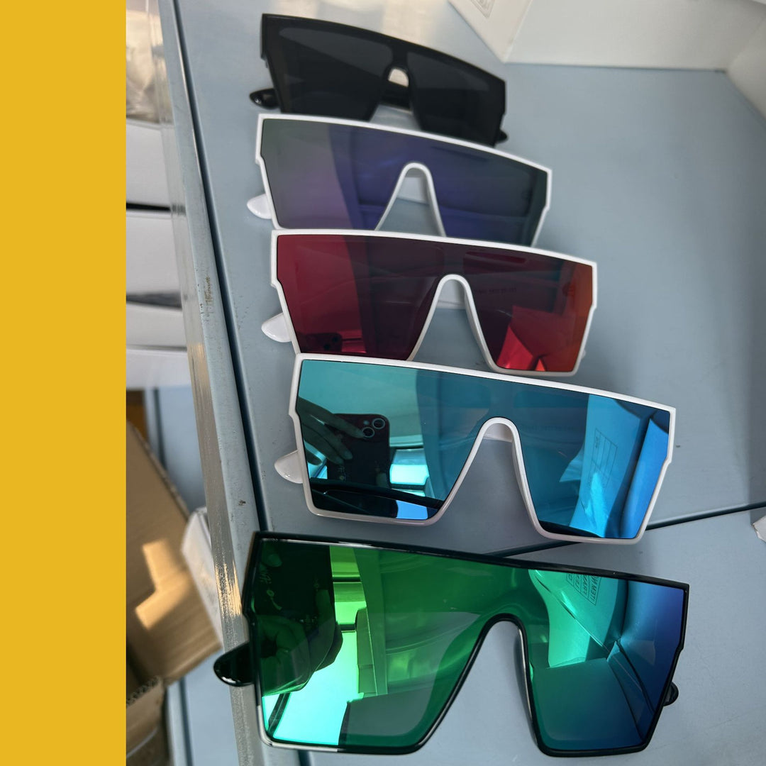 Dame moteriktig solbrille med kantede glass Skanto